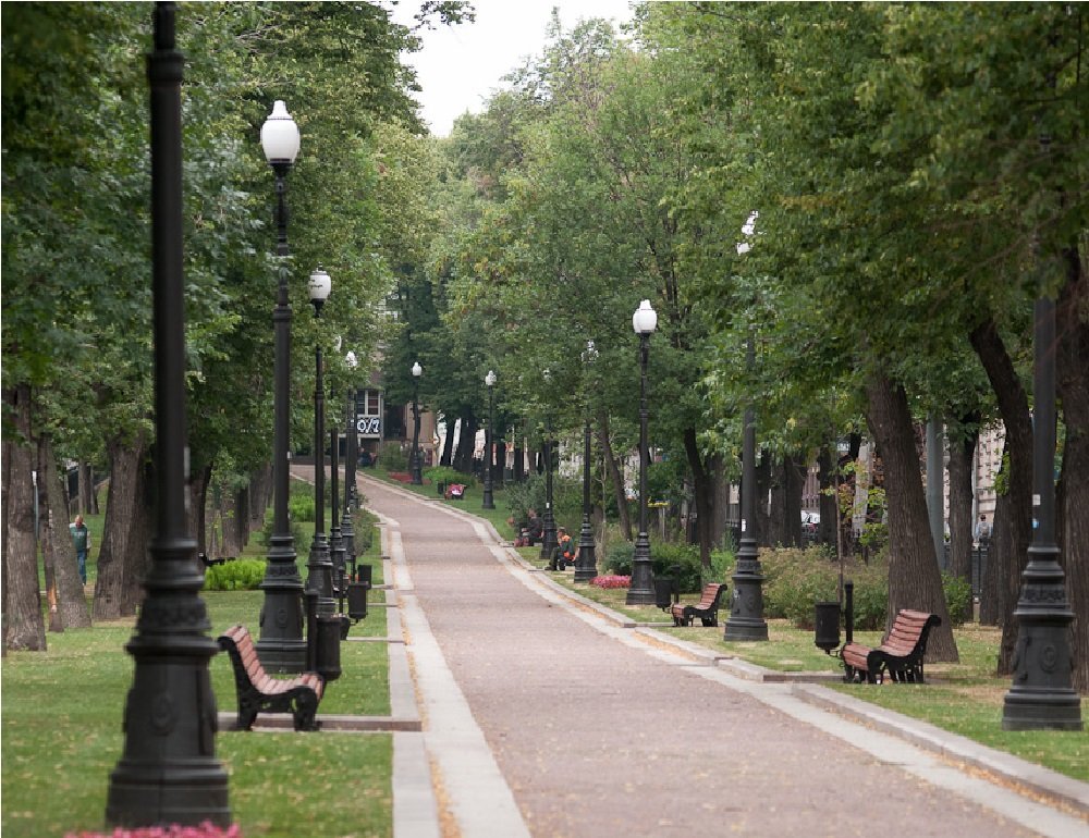 Почему бульвар. Петровский бульвар Москва. Петровский бульвар СПБ. Петровский бульвар окрестности. Петровский бульвар лето.